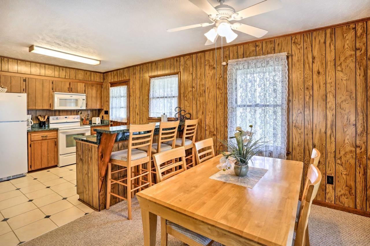 Lake Waccamaw Home With Fenced Yard And Shared Pier! Εξωτερικό φωτογραφία