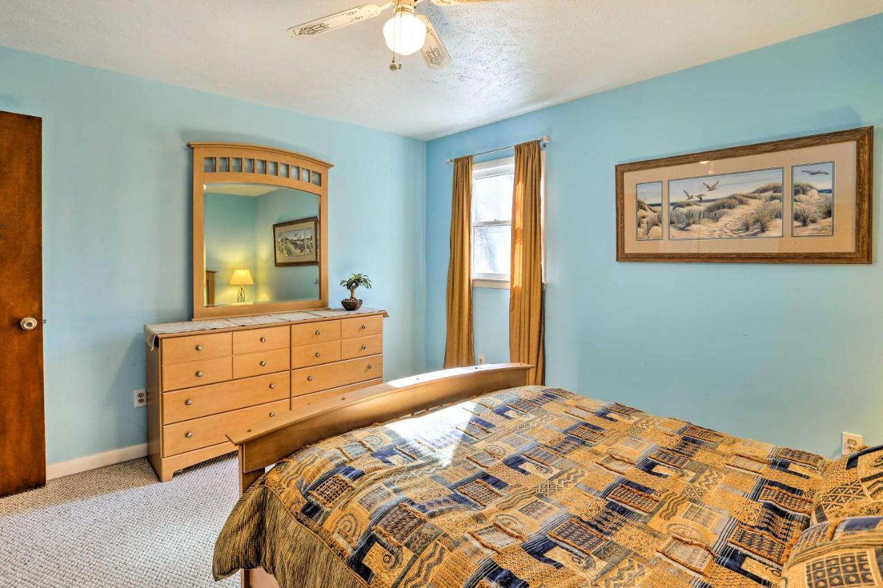 Lake Waccamaw Home With Fenced Yard And Shared Pier! Εξωτερικό φωτογραφία