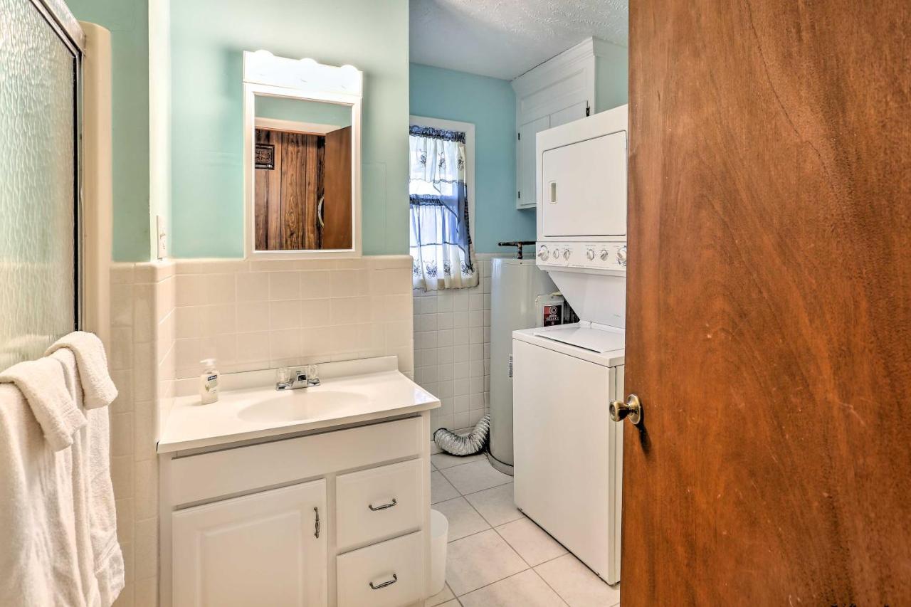 Lake Waccamaw Home With Fenced Yard And Shared Pier! Εξωτερικό φωτογραφία