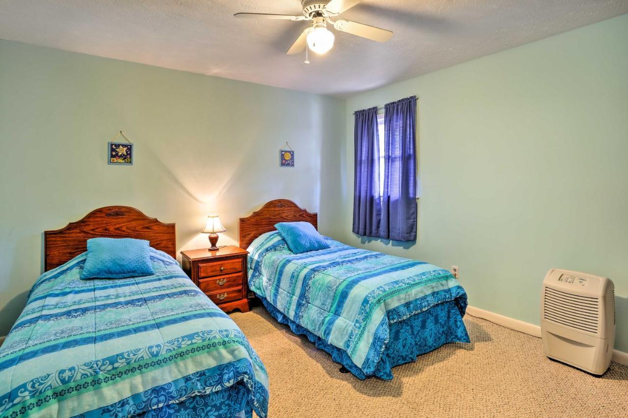 Lake Waccamaw Home With Fenced Yard And Shared Pier! Εξωτερικό φωτογραφία